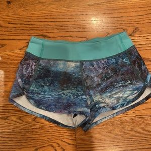 Girls Lulu lemon (ivivva) short size 12